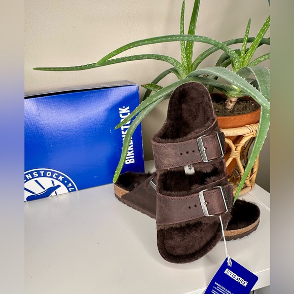 Birkenstock Shoes - NIB Birkenstock Arizona Shearling Sandals Habana Brown Oiled Leather Size 11